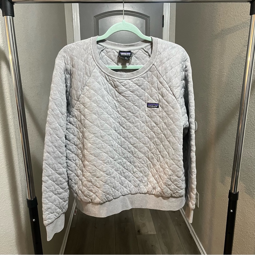 Patagonia Light Gray Organic Cotton Quilted Sweatshirt - Womens XL